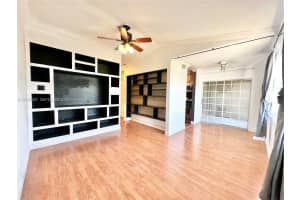 15340 Sw 106th Ter 812, Miami
