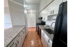 7400 W 20th Ave 312, Hialeah
