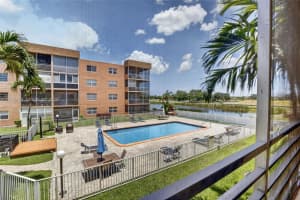 3048 E Sunrise Lakes Dr 220, Sunrise 3048 E Sunrise Lakes Dr 220, Sunrise