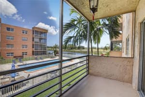 3048 Sunrise Lakes Dr E #220, Sunrise, FL 33322, - MLS#A12016133