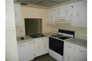 119 Royal Park Dr 1e, Oakland Park