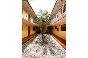 3522 NE 166th St APT 7, North Miami Beach, FL 33160, - MLS#A12016165