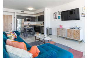 The Ivy, 90 SW 3rd St APT 1611, Miami, FL 33130, - MLS#A12016195