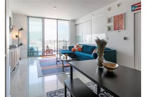 The Ivy, 90 SW 3rd St APT 1611, Miami, FL 33130, - MLS#A12016195