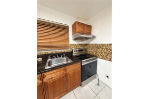 717 NE 1st St, Hallandale Beach, FL 33009, - MLS#A12016270