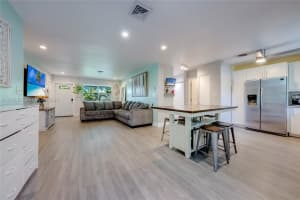 2747 Dewey St, Hollywood, FL 33020, - MLS#A12016375