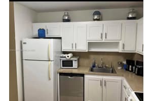 151 Berkley Rd APT 303, Hollywood, FL 33024, - MLS#A12016397
