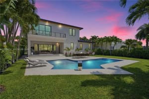 1940 Alamanda Dr, North Miami, FL 33181, - MLS#A12016424