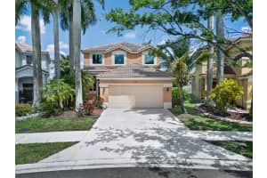 250 Conservation Dr, Weston