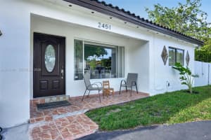 2451 NW 11th St, Miami, FL 33125, - MLS#A12016481