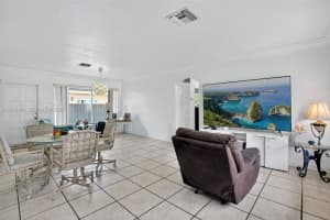 2451 NW 11th St, Miami, FL 33125, - MLS#A12016481
