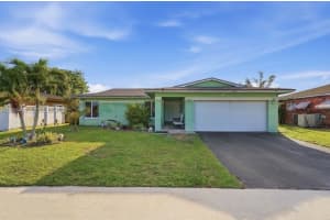 8271 NW 68th Terrace, Tamarac, FL 33321, - MLS#A12016492