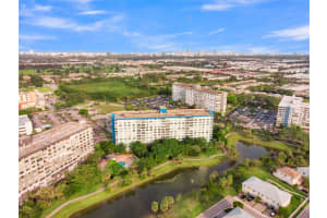 4001 Hillcrest Dr APT 812, Hollywood, FL 33021, - MLS#A12016521