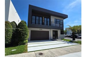 9790 NW 75th St, Doral, FL 33178, - MLS#A12016609
