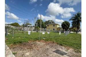 193 16th Street, Miami, FL 33136 - MLS#A12016640