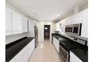 21011 NE 25th Ct, Miami, FL 33180, - MLS#A12016663