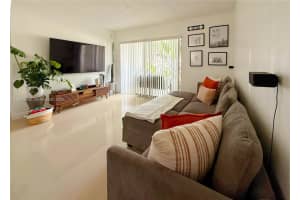 530 S Park Rd # 12-11, Hollywood, FL 33021, - MLS#A12016664