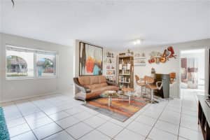 9330 SW 165th St, Palmetto Bay, FL 33157, - MLS#A12016686