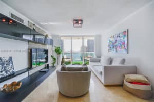 31 Se 5th St 3002, Miami