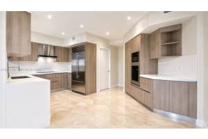 Lake Villa 2, 737 Crandon Blvd APT 402, Key Biscayne, FL 33149, - MLS#A12016769
