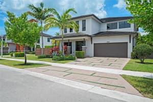 8915 NW 161st Terrace, Miami Lakes, FL 33016, - MLS#A12016852