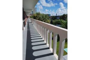 201 NE 14th Ave APT 10C, Hallandale Beach, FL 33009, - MLS#A12016854