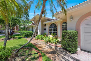 701 SW 93rd Terrace, Pembroke Pines, FL 33025, - MLS#A12016864