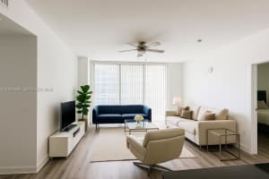 79 SW 12th St Apt 2809-S, Miami, FL 33130, - MLS#A12016894