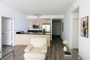79 SW 12th St Apt 2809-S, Miami, FL 33130, - MLS#A12016894