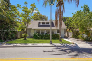 311 S Federal Hwy, Lake Worth
