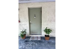 1701 NE 115th St APT 1A, Miami, FL 33181, - MLS#A12016927