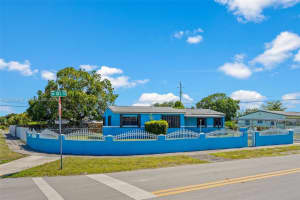 2400 NW 181st Terrace, Miami Gardens, FL 33056, - MLS#A12016938
