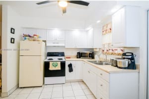 1716 N 16th Ct #1, Hollywood, FL 33020, - MLS#A12016952