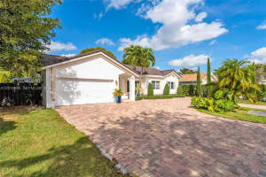 15325 SW 54th Terrace, Miami, FL 33185, - MLS#A12016995
