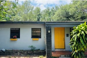 1100 Ne 129th St, North Miami