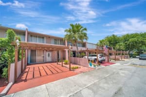 14154 Kendale Lakes Cir, Miami