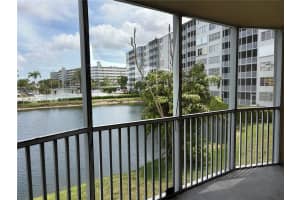 1770 NE 191st St Apt 203-1, Miami, FL 33179, - MLS#A12017053