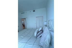 950 Brickell Bay Dr APT 4208, Miami, FL 33131, - MLS#A12017059