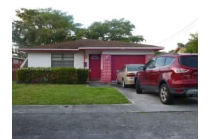 625 Nw 9th Ct, Hallandale Beach