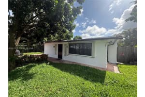 2650 SW 13th Ave, Fort Lauderdale, FL 33315, - MLS#A12017121
