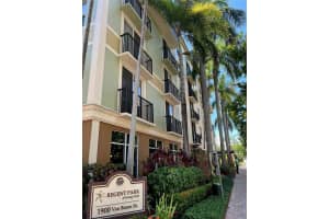 1900 Van Buren St APT 111B, Hollywood, FL 33020, - MLS#A12017158