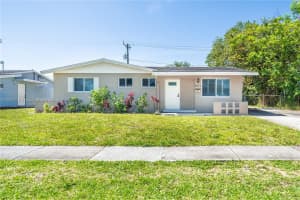 6472 Pierce St, Hollywood, FL 33024, - MLS#A12017163