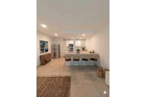 926 Michigan Ave APT 4, Miami Beach, FL 33139, - MLS#A12017165