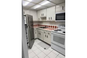 1470 NE 125th Terrace APT 205, North Miami, FL 33161, - MLS#A12017167