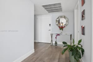 5660 Collins Ave APT 6C, Miami Beach, FL 33140, - MLS#A12017251