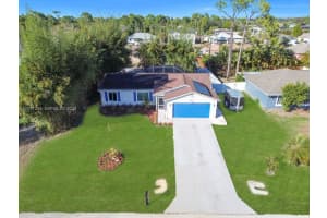 8341 Cardinal Rd Fort Myers, FL 33967 - Off Market