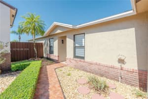 8340 Nw 193rd Ln, Hialeah 8340 Nw 193rd Ln, Hialeah