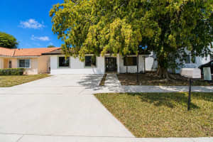 10088 SW 143rd Ct, Miami, FL 33186, - MLS#A12017327