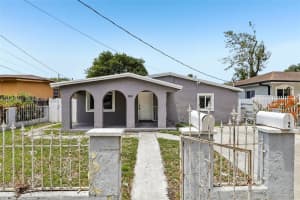 1945 Nw 86th St, Miami