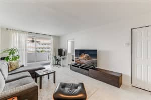 1331 Lincoln Rd APT 704, Miami Beach, FL 33139, - MLS#A12017432